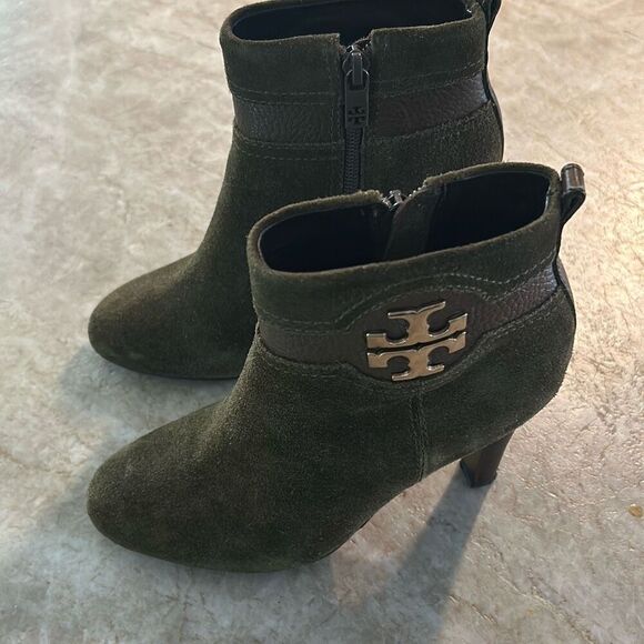 TORY BURCH Olive Green Heeled Boots - Picture 1 of 10